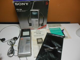 Vintage Sony Watchman Fd - 3a B/w Tv Fm Radio W/ Bag Box Instructions Headphones